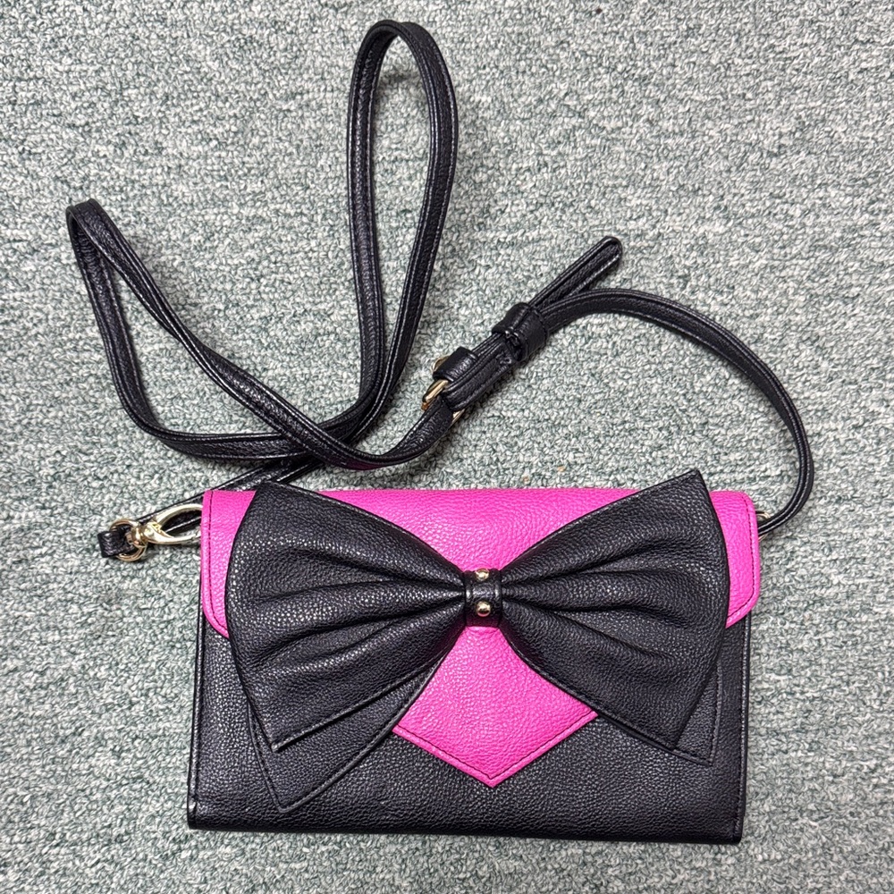 Betsey Johnson Pink and Black Bow Accent Women's Bag